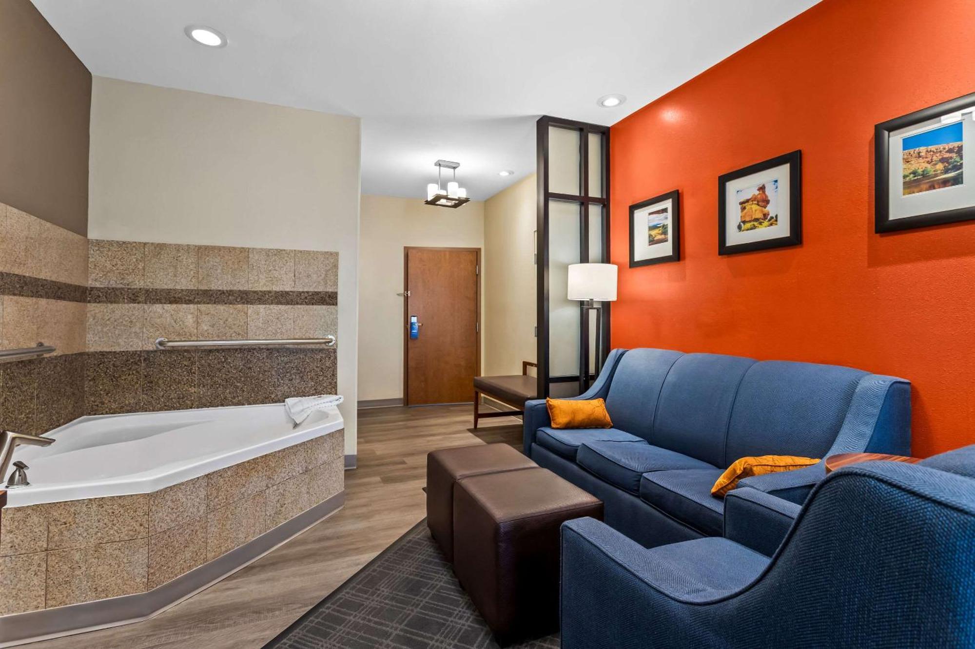 Comfort Suites Roswell Exterior photo